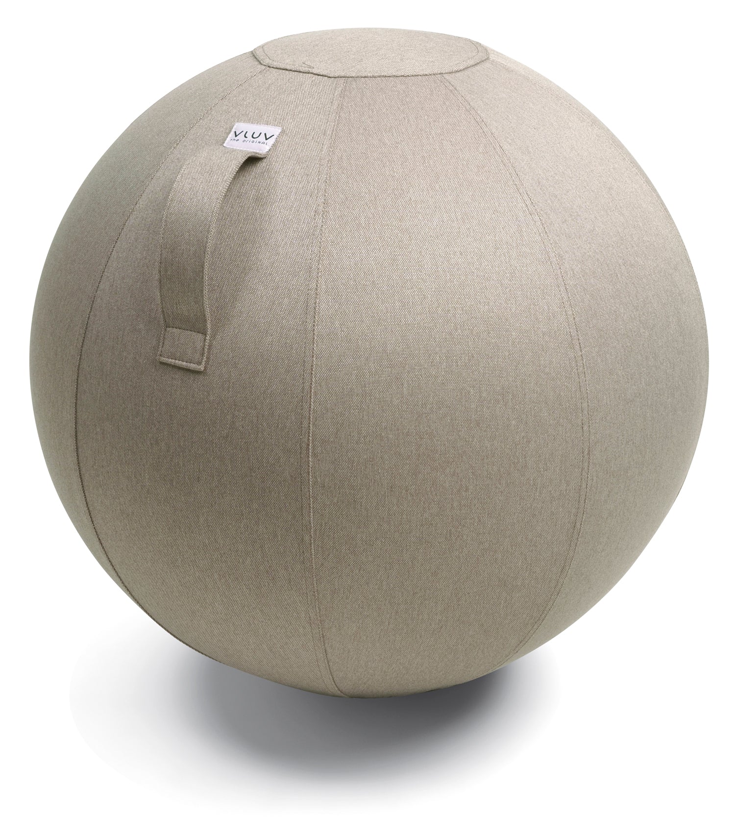 Vor weißem Hintergrund sieht man einen beigen Sitzball. Der Bezug ist aus einem strukturierten Möbelstoff gefertigt.